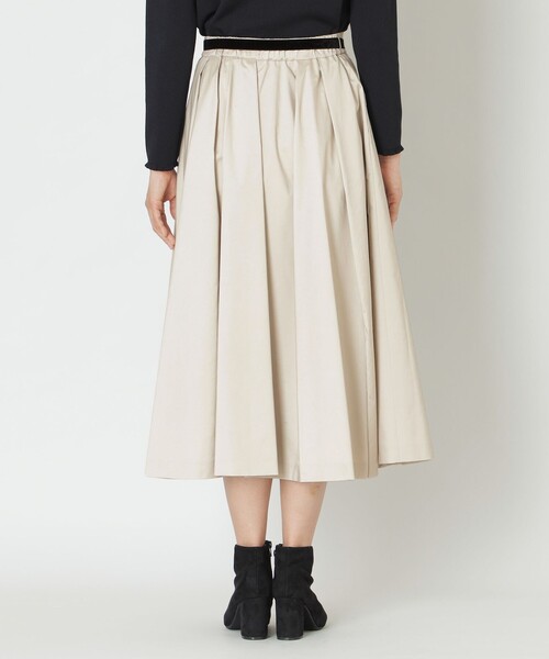 TO BE CHIC（トゥー ビー シック）の「【大人百花 掲載】マイクロタフタ タックスカート（スカート・レディース・ベージュ/ブラック/ピンク系その他2・40/42）」の8枚目の写真