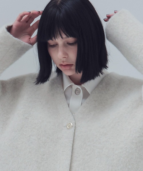 DRESSLAVE(ドレスレイブ)の「yak alpaca collarless jacket(ヤクアルパカカラーレスショート丈ジャケット)(ノーカラージャケット・レディース・ホワイト/ブラック・38)」の5枚目の写真
