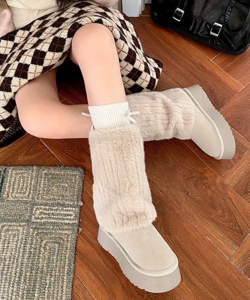 AsRiRe（アスリレイ）の「フェイクファームートンブーツ（ブーツ・レディース・アイボリー・S/M/L）」の3枚目の写真