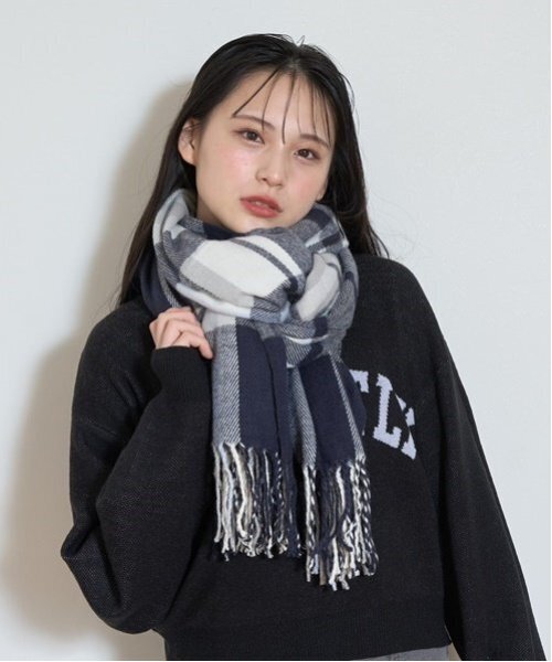 LOVETOXIC（ラブトキシック）の「チェックマフラー（マフラー・キッズ・ネイビー/サックスブルー/ピンク・FREE）」の2枚目の写真