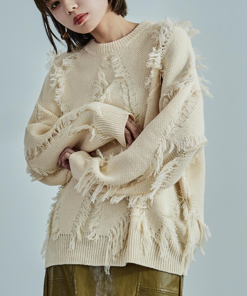 Fashion Letter(ファッションレター)の「ジグザグフリンジ オーバーサイズニット(ニット/セーター・レディース・アイボリー/ブラック・M)」の4枚目の写真