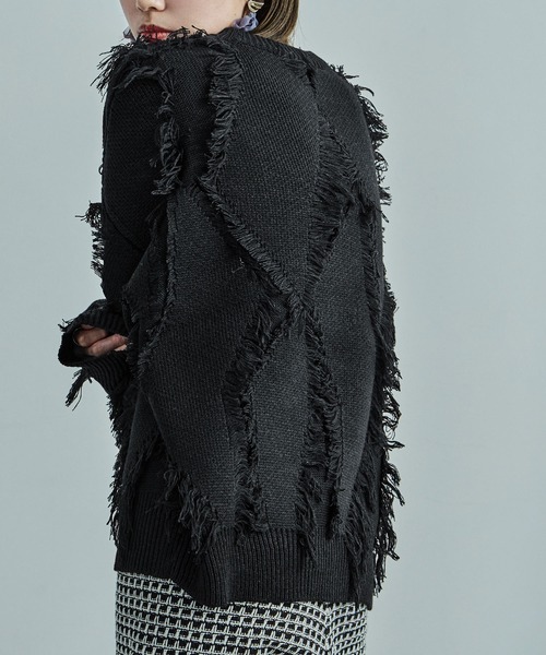 Fashion Letter(ファッションレター)の「ジグザグフリンジ オーバーサイズニット(ニット/セーター・レディース・アイボリー/ブラック・M)」の18枚目の写真