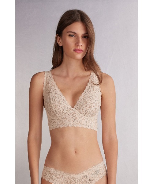 Intimissimi(インティミッシミ)の「Eleonora レース ブラジャー(ブラジャー・レディース・キナリ/ブラック・85B/85C/70C/75B/80C/75C/80B/70B/75D)」の2枚目の写真