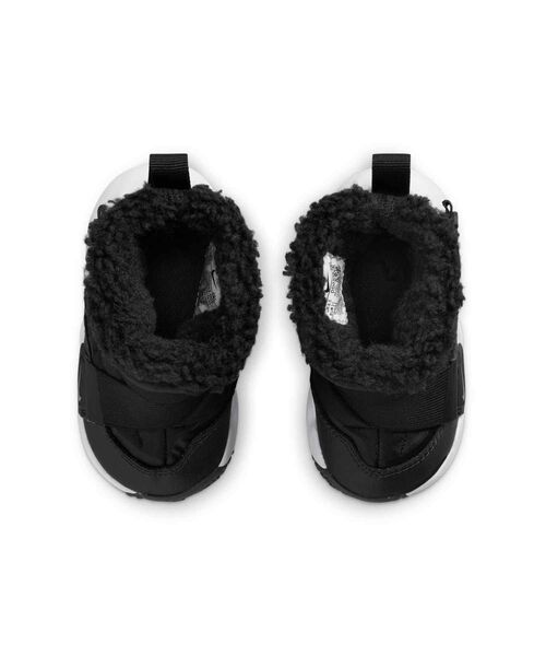 NIKE(ナイキ)の「ナイキ フレックス アドバンス キッズブーツ / Nike Flex Advance Baby/Toddler Boots DD0303-005 Black(ブーツ・キッズ・ブラック・8/9/10/11/12/13/14/15 /16)」の4枚目の写真