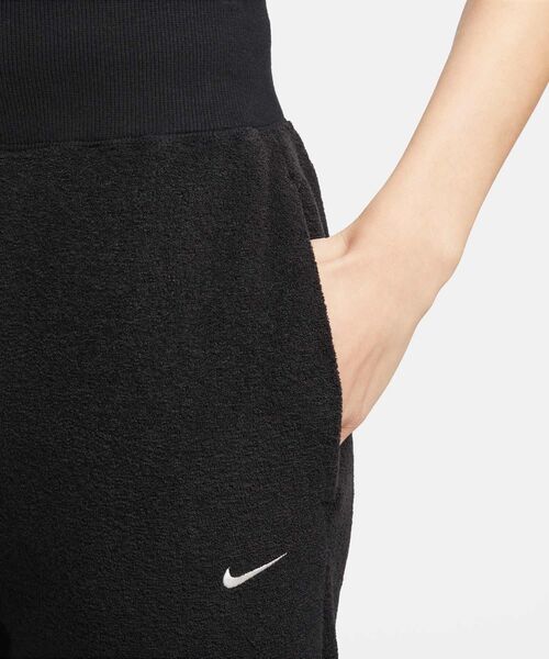 NIKE(ナイキ)の「ナイキ スポーツウェア フェニックス プラッシュ ウィメンズ ハイウエスト ワイドレッグ コージー フリース パンツ / Nike Sportswear Phoenix Plush Women's High-Waisted Wide-Leg Cozy Fleece Pants FN3623-010 Black(スウェットパンツ・レディース・ブラック・M/L/2XL/XL/XS/S)」の6枚目の写真