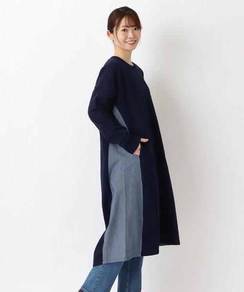 one'sterrace(ワンズテラス)の「インディゴ染め ポケット付きワンピース(ワンピース・レディース・ブルー系その他7/ネイビー系5・02)」の1枚目の写真