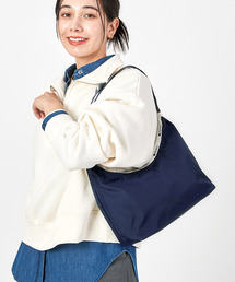 LeSportsac（レスポートサック）の「CRESCENT SHOULDER BAG スペクテイターディープブルー（ショルダーバッグ・メンズ）」