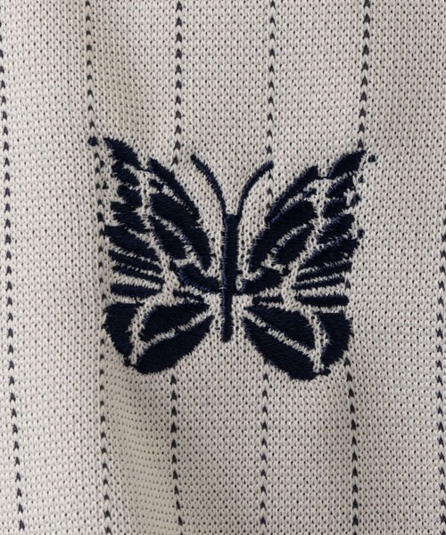 Needles(ニードルス)の「【NEEDLES/ニードルズ】〈別注〉 Track Crew Neck Shirt - Poly Jq / Braiding(スウェット・メンズ・ブラック/グレイッシュベージュ・S/M/L)」の6枚目の写真