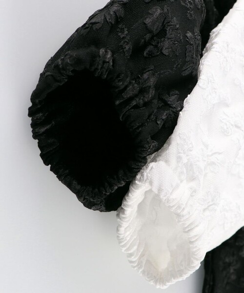 BRANSHES（ブランシェス）の「【b.+A】金子綾/膨れジャガードワンピース（ワンピース・キッズ・ブラック/オフホワイト・90/100/110/120/130/140/150）」の6枚目の写真