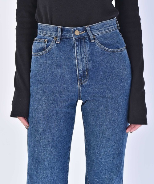 AKTE（アクテ）の「レギュラーフィットデニムパンツ（デニムパンツ・レディース・ブルー・1/2/2T）」の7枚目の写真