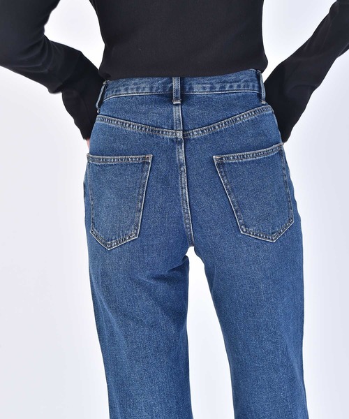 AKTE（アクテ）の「レギュラーフィットデニムパンツ（デニムパンツ・レディース・ブルー・1/2/2T）」の8枚目の写真