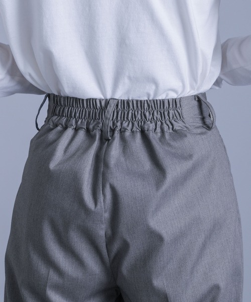 kOhAKU（コハク）の「『変形ベルトバックルタックパンツ』（スラックス・レディース・ブラック/グレー・1/2）」の8枚目の写真