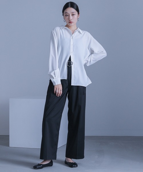 kOhAKU（コハク）の「『変形ベルトバックルタックパンツ』（スラックス・レディース・ブラック/グレー・1/2）」の4枚目の写真