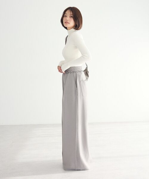 CRAFT STANDARD BOUTIQUE(クラフトスタンダードブティック)の「【ユニセックス】ダブルフェイスカットオフワイドパンツ(スウェットパンツ・レディース・グレー/ブラック/ベージュ・L/M/S)」の12枚目の写真