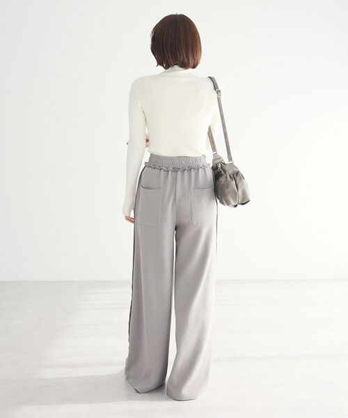 CRAFT STANDARD BOUTIQUE(クラフトスタンダードブティック)の「【ユニセックス】ダブルフェイスカットオフワイドパンツ(スウェットパンツ・レディース・グレー/ブラック/ベージュ・L/M/S)」の13枚目の写真