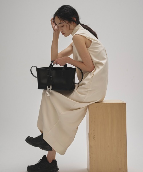 Useful Leather Bag(M)（トートバッグ）｜TODAYFUL（トゥデイ