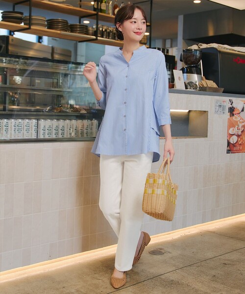 Tiaclasse（ティアクラッセ）の「【大きいサイズ】バックタックフレアシャツチュニック（シャツ/ブラウス・レディース・ネイビー系/ピンク/サックスブルー系/ブラック/ミント/ライトグレー・XXL/XL）」の21枚目の写真