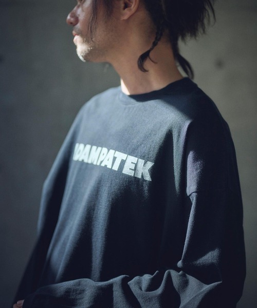 ADAM PATEK(アダムパテック)の「mlt5094-basic logo long sleeve T ロングスリーブTシャツ(Tシャツ/カットソー・メンズ・ブラック/ホワイト/パープル/オレンジ・2/1)」の1枚目の写真