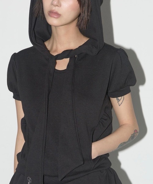 パーカー 「FANCY CLUB」PUFF ROUND SCARF HOODIE / 「ファンシークラブ」パフスリーブラウンドネックスカーフショートパ FANCY CLUB】PUFF ROUND SCARF HOODIE / 【ファンシークラブ