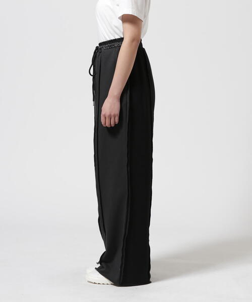 casane（カサネ）の「CASANE（カサネ）別注スエットパンツ（その他パンツ・レディース・ベージュ/ブラック・2/1）」の16枚目の写真