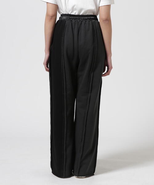 casane（カサネ）の「CASANE（カサネ）別注スエットパンツ（その他パンツ・レディース・ベージュ/ブラック・2/1）」の15枚目の写真