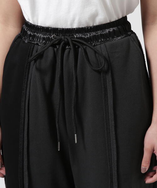 casane（カサネ）の「CASANE（カサネ）別注スエットパンツ（その他パンツ・レディース・ベージュ/ブラック・2/1）」の14枚目の写真