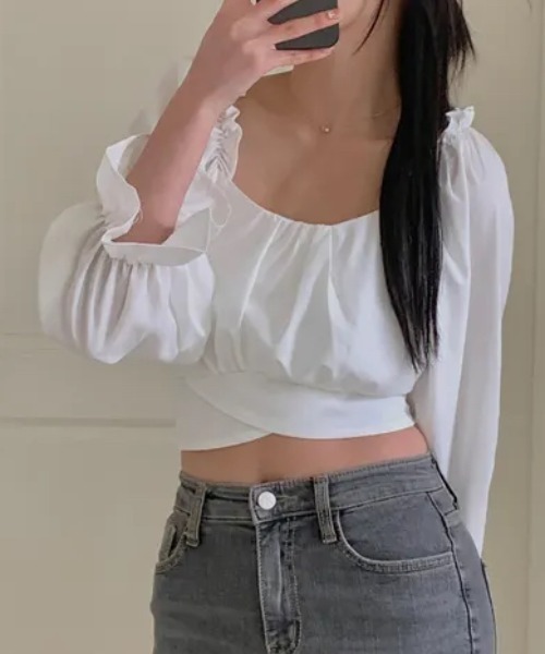 Per sist ence(パーシエンス)の「パフスリーブクロップド丈バックリボントップス(Tシャツ/カットソー・レディース・ブラック/ホワイト/ピンク・FREE)」の11枚目の写真