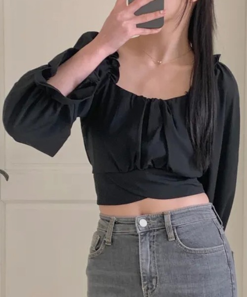 Per sist ence(パーシエンス)の「パフスリーブクロップド丈バックリボントップス(Tシャツ/カットソー・レディース・ブラック/ホワイト/ピンク・FREE)」の17枚目の写真