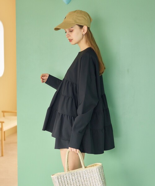 限定展開ギャザーフリルチュニック2セットラッシュガード（トップス・パンツ）