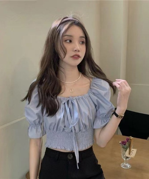 Mejoul（メジュール）の「2way シャーリングウエストパフスリーブブラウス（シャツ/ブラウス・レディース・ホワイト/ブルー・S/L/M）」の8枚目の写真