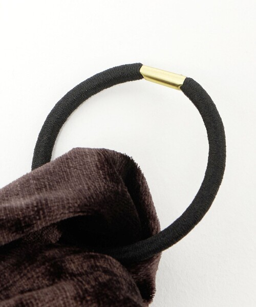 MARW UNITED ARROWS(マルゥ ユナイテッドアローズ)の「<MARW UNITED ARROWS>ベロア リボン ヘアゴム(その他ヘアアクセサリー・レディース・ブラック/ダークブラウン・FREE)」の4枚目の写真