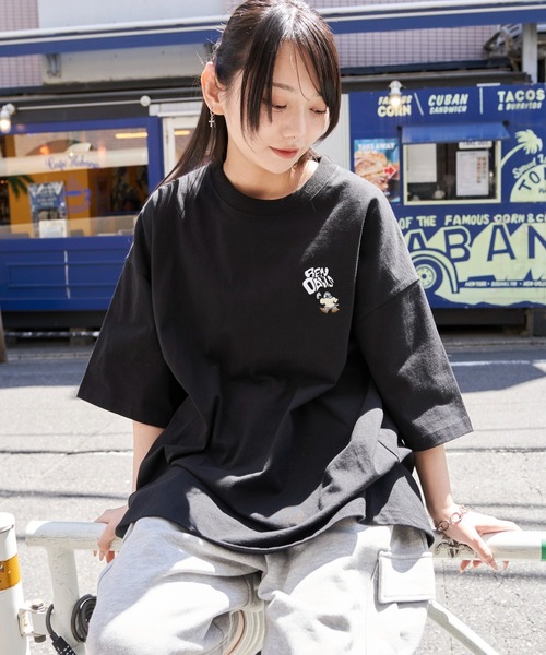 BEN DAVIS（ベンデイビス）の「∴WEGO/別注BENDAVISワンポイントT（Tシャツ/カットソー・メンズ・アッシュグレー/ブラック/ブラウン/ホワイト・LARGE/MEDIUM/SMALL）」の2枚目の写真