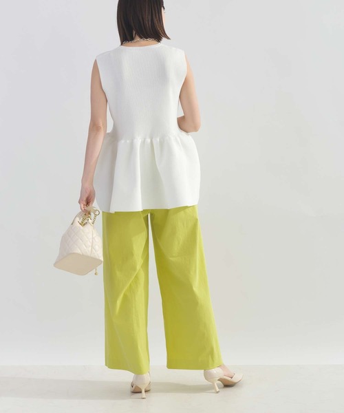 PICCIN PERLA(ピッチンペルラ)の「ノ-スリーブペプラムニット(ニット/セーター・レディース・オフホワイト/ブラック/ホワイト系その他・M)」の9枚目の写真