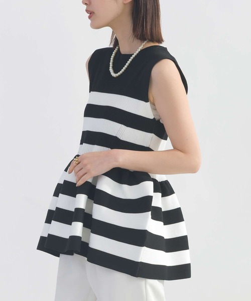 PICCIN PERLA(ピッチンペルラ)の「ノ-スリーブペプラムニット(ニット/セーター・レディース・オフホワイト/ブラック/ホワイト系その他・M)」の13枚目の写真