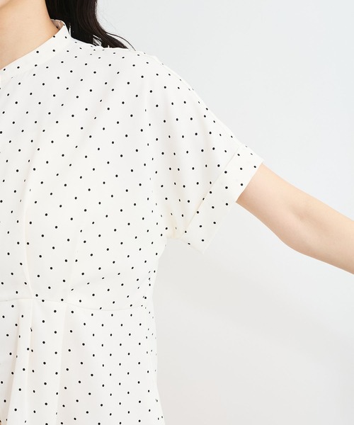 VIS(ビス)の「【接触冷感】ウエストタックブラウス(シャツ/ブラウス・レディース・ブラック/キナリ/ブラック系その他/ベージュ系その他・FREE)」の18枚目の写真