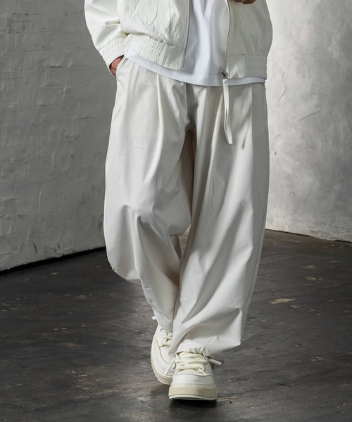 +CLOSET(プラスクローゼット)の「ドロストワイドパンツ(カーゴパンツ・メンズ・ブラック/ホワイト・X-LARGE/LARGE/MEDIUM)」の12枚目の写真