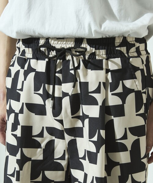 Firsthand（ファーストハンド）の「Firsthand/ファーストハンド パターン イージーショーツ / 総柄デザインショートパンツ / セットアップ対応（その他パンツ・メンズ・オフホワイト/ベージュ/ブラック・L/M）」の10枚目の写真