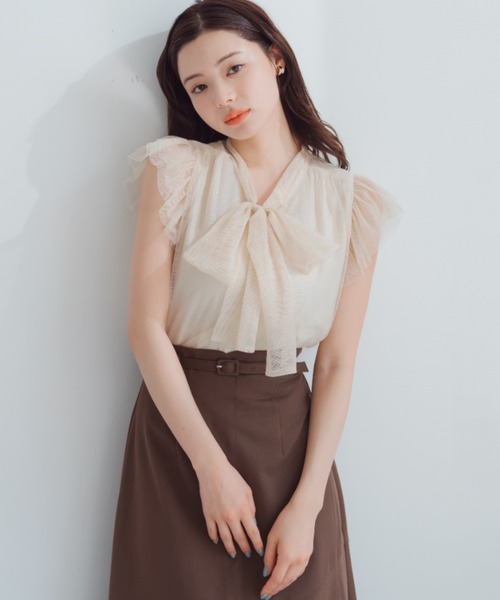MISCH MASCH(ミッシュマッシュ)の「ラメチュールボウタイフリルブラウス(シャツ/ブラウス・レディース・イエロー/ピンク/ホワイト・フリ-)」の6枚目の写真