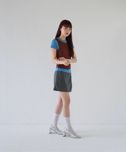 Uenui(ウニュイ)の「【 cunii 】 バイカラー レイヤード トップス レイヤード風トップス レイヤードTシャツ 半袖 秋冬新作(Tシャツ/カットソー・レディース・ブラック/ブラウン/レッド・FREE)」の5枚目の写真