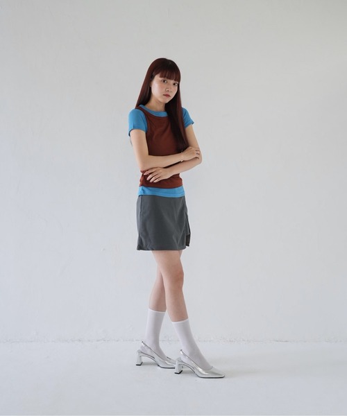 Uenui(ウニュイ)の「【 cunii 】 バイカラー レイヤード トップス レイヤード風トップス レイヤードTシャツ 半袖 秋冬新作(Tシャツ/カットソー・レディース・ブラック/ブラウン/レッド・FREE)」の7枚目の写真