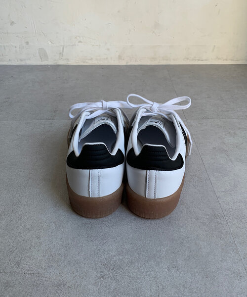 DouDou(ドゥドゥ)の「【adidas/アディダス】SAMBAE W(スニーカー・レディース・ホワイト・23.5cm/24.5cm/24cm)」の5枚目の写真