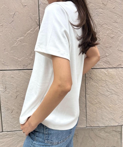 LOWO(ロワ)の「綿混選べる2タイプワンポイント刺繍シンプルTシャツ カットソー(Tシャツ/カットソー・レディース・ホワイト系その他/ホワイト系その他2・FREE)」の6枚目の写真