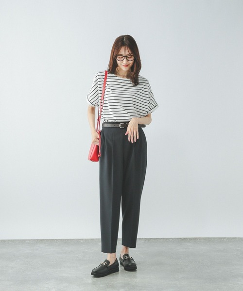 GLOBAL WORK（グローバルワーク）の「フローズンTドルマンプルオーバー/451572（Tシャツ/カットソー・レディース・オフホワイト/ホワイト×ブラック/ブラウン系その他/ブラック/ロイヤルブルー/レッド系その他・SMALL/MEDIUM/LARGE）」の18枚目の写真