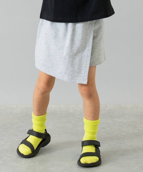 and D. petit main（アンドディープティマイン）の「【綿100%】カット台形ラップキュロット（スカート・キッズ・ベージュ/グレー/ブラック・90cm/110cm/130cm/120cm/140cm/100cm）」の3枚目の写真