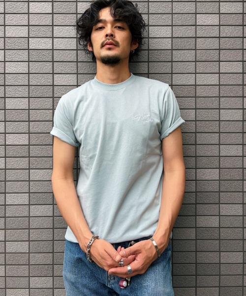 B'day(ビーデイ)の「ヘヴィウェイト天竺 ワンポイント刺繍 半袖 クルーネック コットン100%(Tシャツ/カットソー・メンズ・ブラック/ホワイト/ブルーグリーン・LARGE/MEDIUM)」の4枚目の写真
