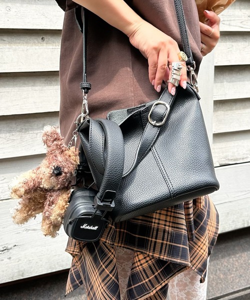 Alley Tokyo(アリートーキョー)の「ポーチとセットのショルダーBag(ショルダーバッグ・レディース・レッド/オフホワイト/ブラック/イエロー・FREE)」の10枚目の写真