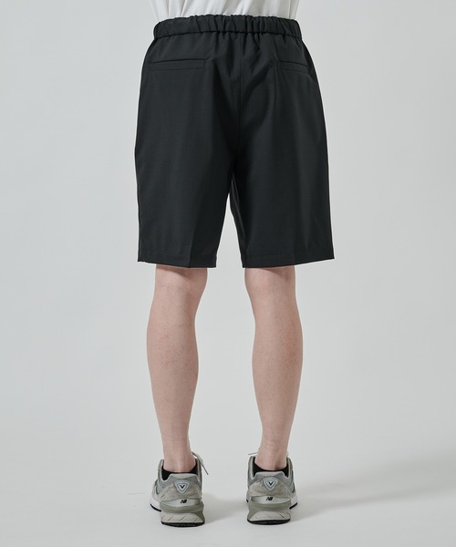 markaware（マーカウェア）の「FLAT TAPERED EASY SHORTS（その他パンツ・メンズ・ネイビー/ブラック/チャコールグレー・1/2）」の7枚目の写真