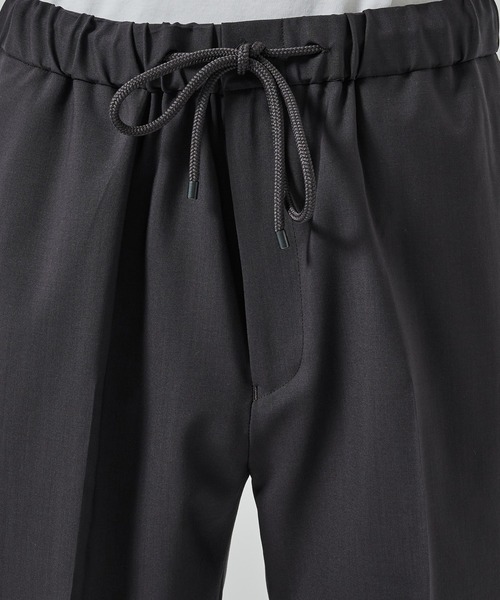markaware（マーカウェア）の「FLAT TAPERED EASY SHORTS（その他パンツ・メンズ・ネイビー/ブラック/チャコールグレー・1/2）」の21枚目の写真