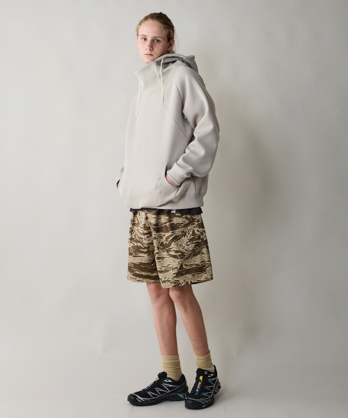 rehacer（レアセル）の「rehacer : Cocoon Pullover Hoodie / コクーン プルオーバー フーディー（パーカー・メンズ・ネイビー/ベージュ/ブラック・SMALL/MEDIUM/LARGE/X-LARGE）」の18枚目の写真