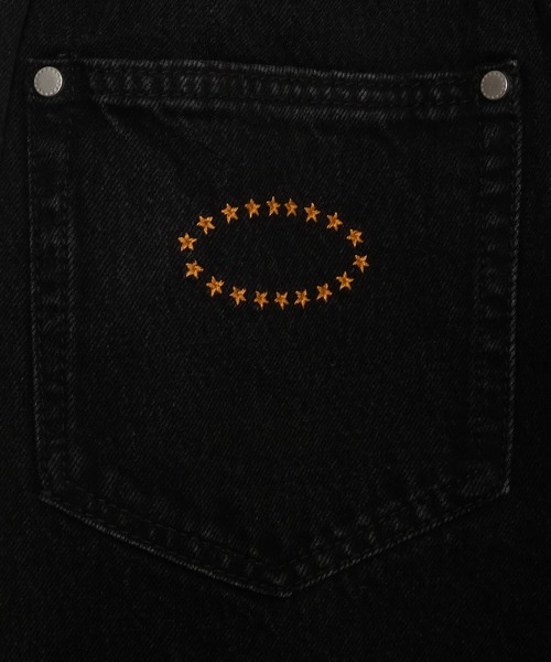 AFB（エーエフビー）の「STUDDED WIDE SHORTS（デニムパンツ・メンズ・ブラック・M/L）」の2枚目の写真